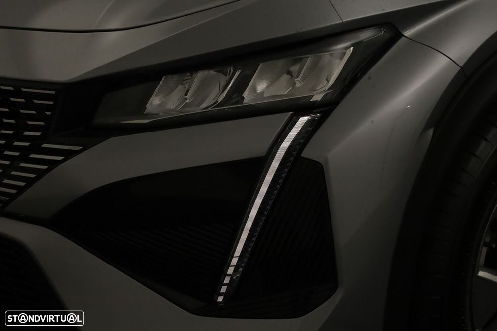 Peugeot 408 1.6 Hybrid Allure e-EAT8 - 6