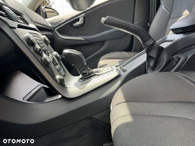 Volvo V40 T4 Drive-E Momentum - 23