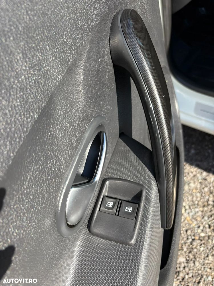 Dacia Logan MCV 0.9 TCe Ambiance - 11