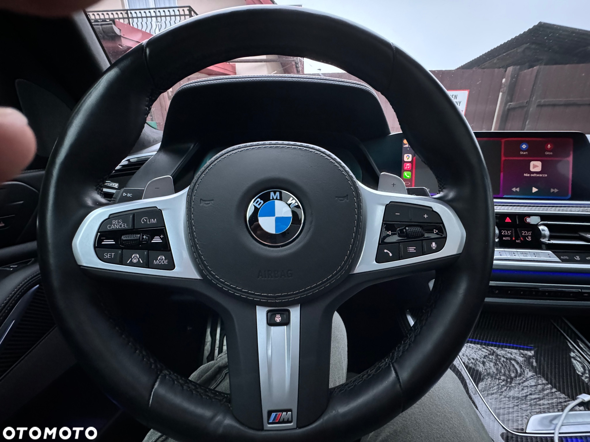 BMW X5 M M50i - 11
