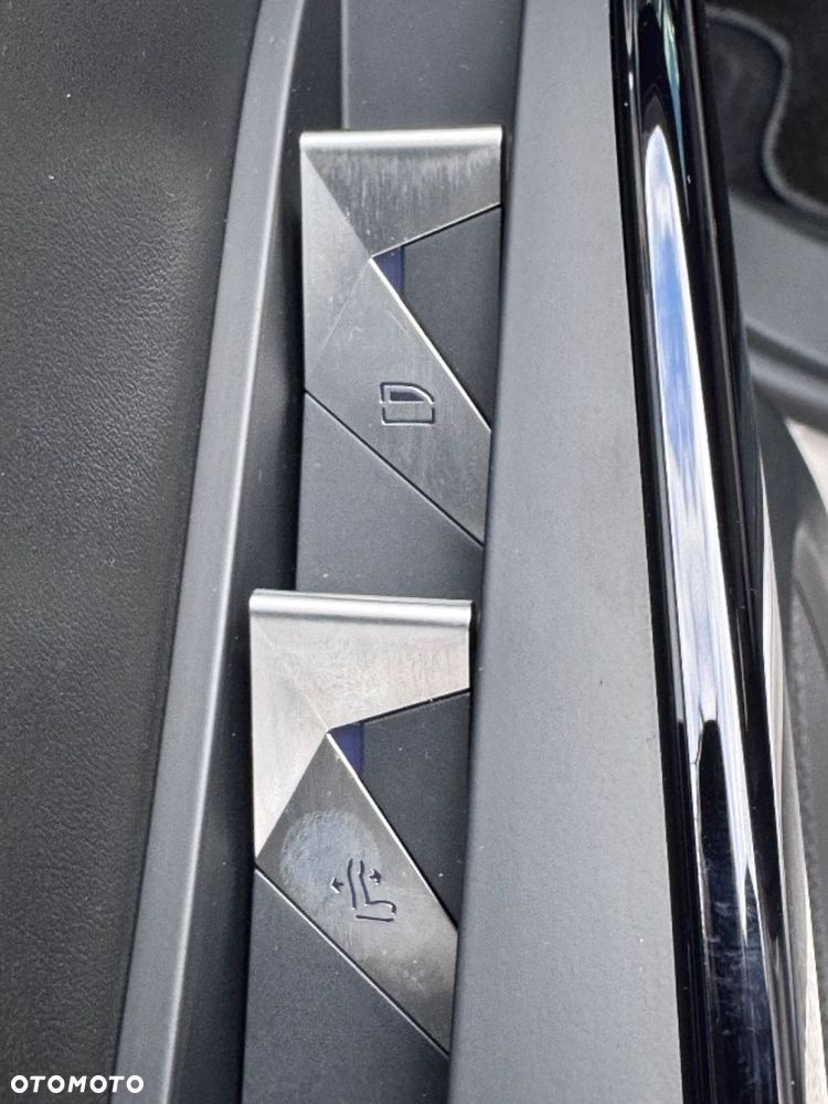 DS Automobiles DS 7 Crossback - 38