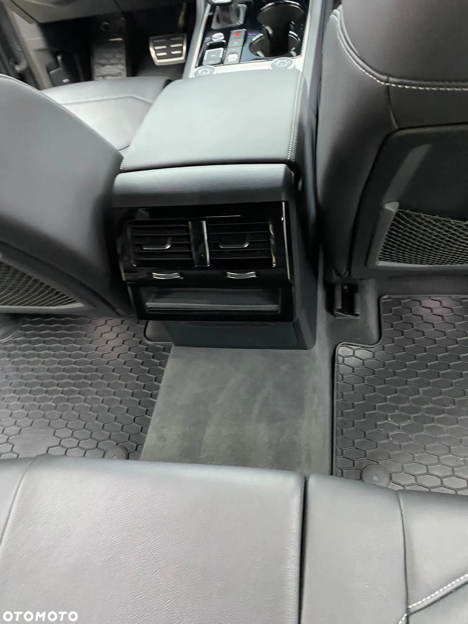 Volkswagen Touareg 3.0 V6 TDI SCR 4Mot R-Line - 12