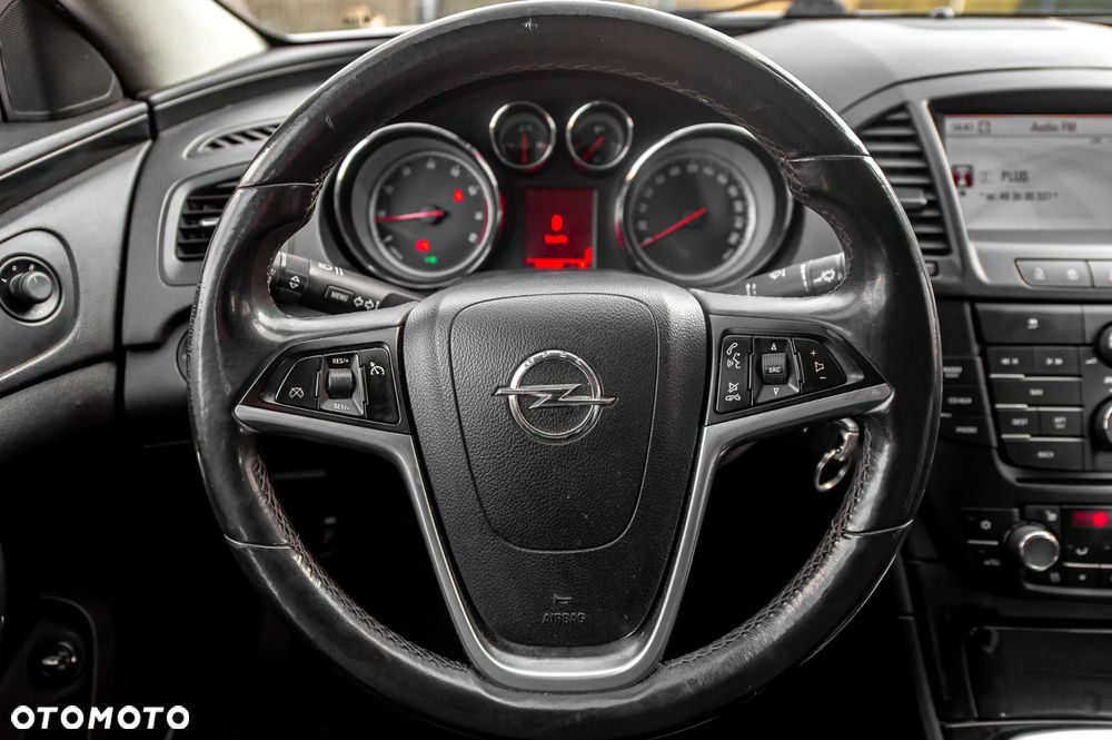 Opel Insignia - 18