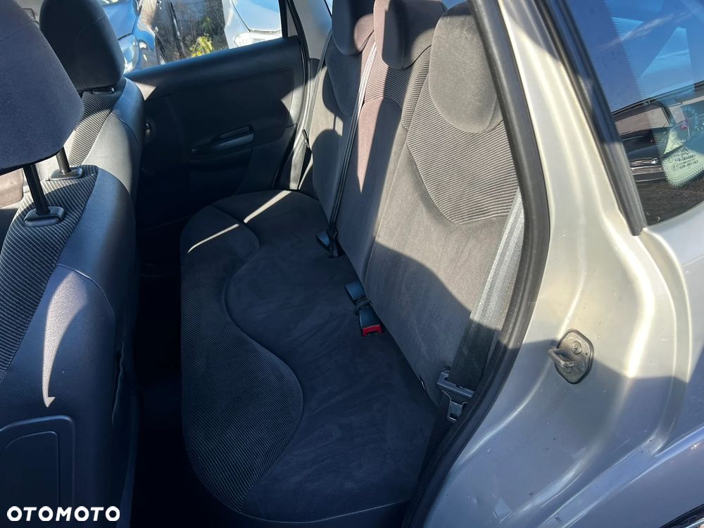 Citroën C3 1.6 HDi FAP Confort - 27