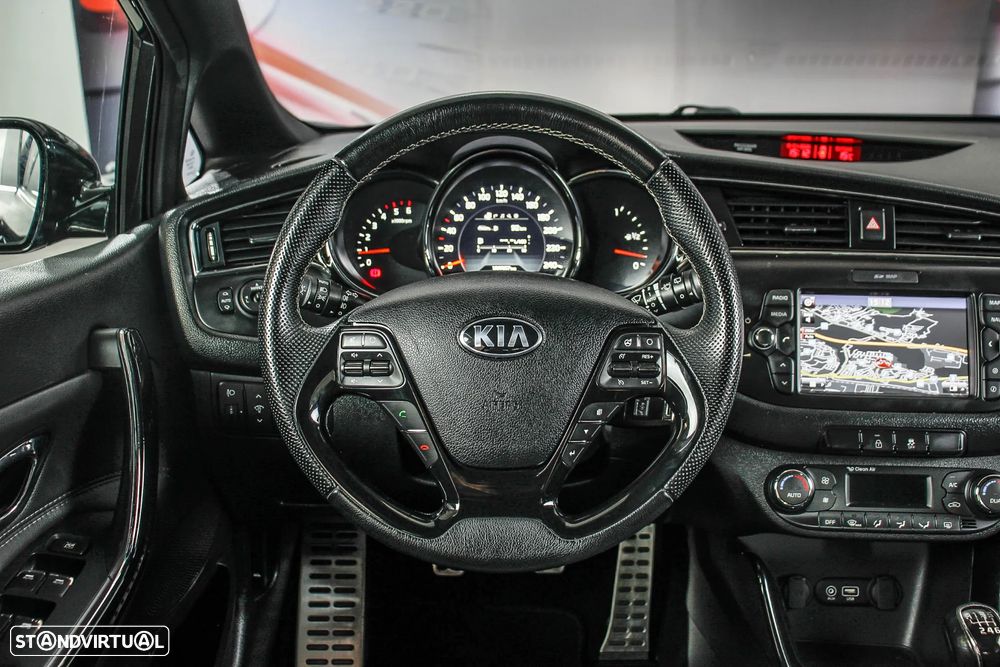 Kia Ceed 1.6 CRDi GT Line - 4