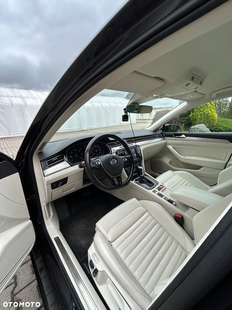 Volkswagen Passat - 7