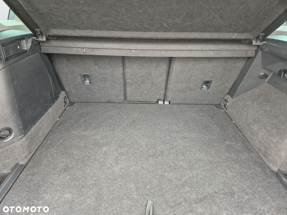 Volkswagen Tiguan - 26