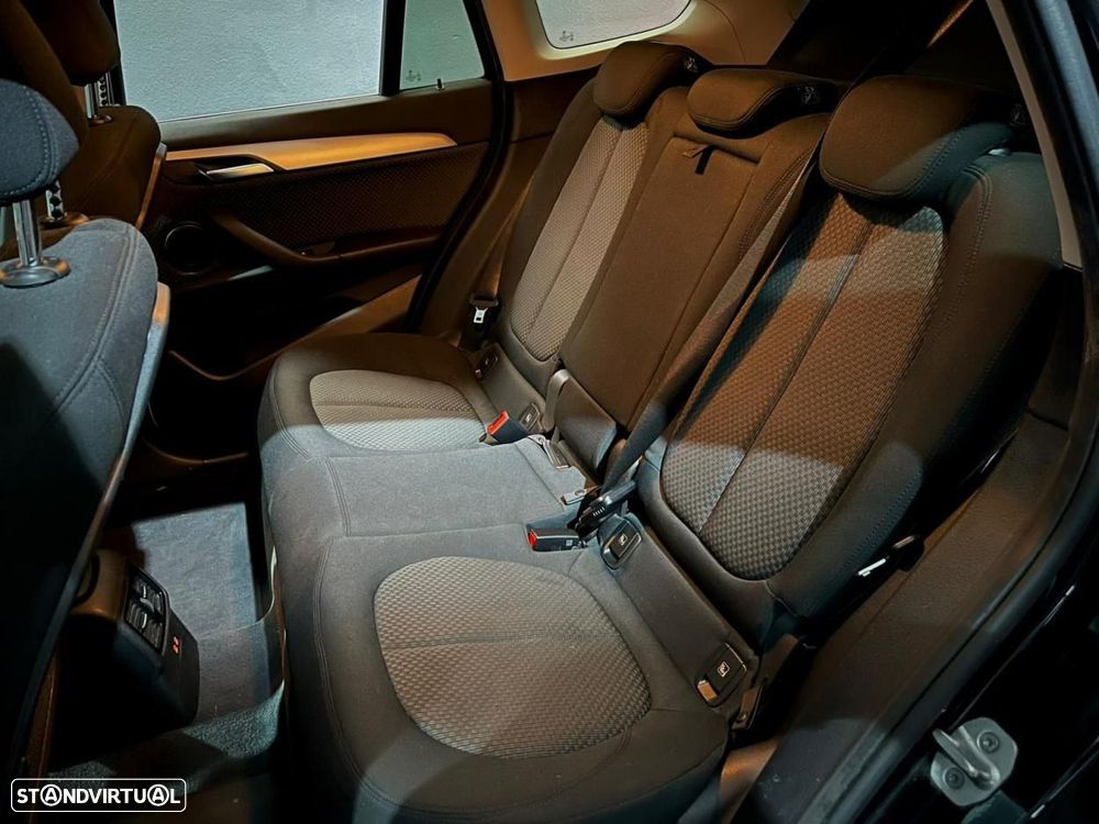 BMW X1 25 e xDrive - 11