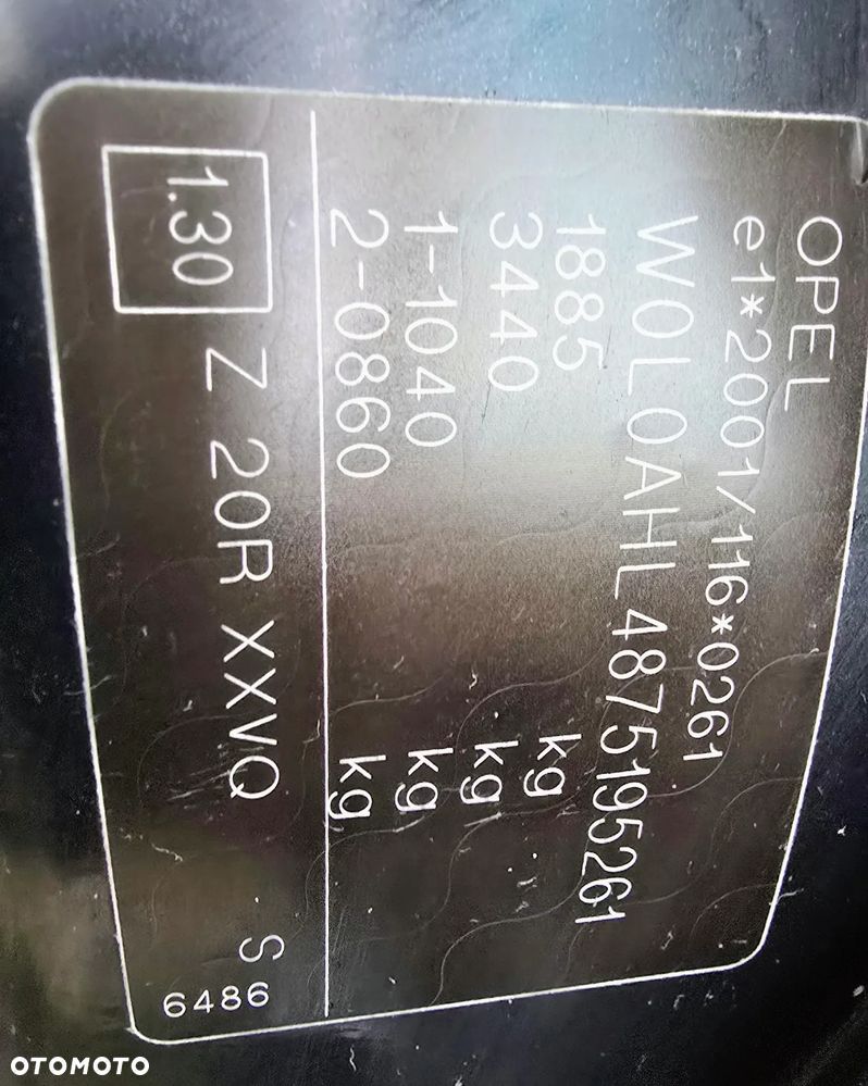 Opel Astra 1.9 CDTI Cosmo - 9