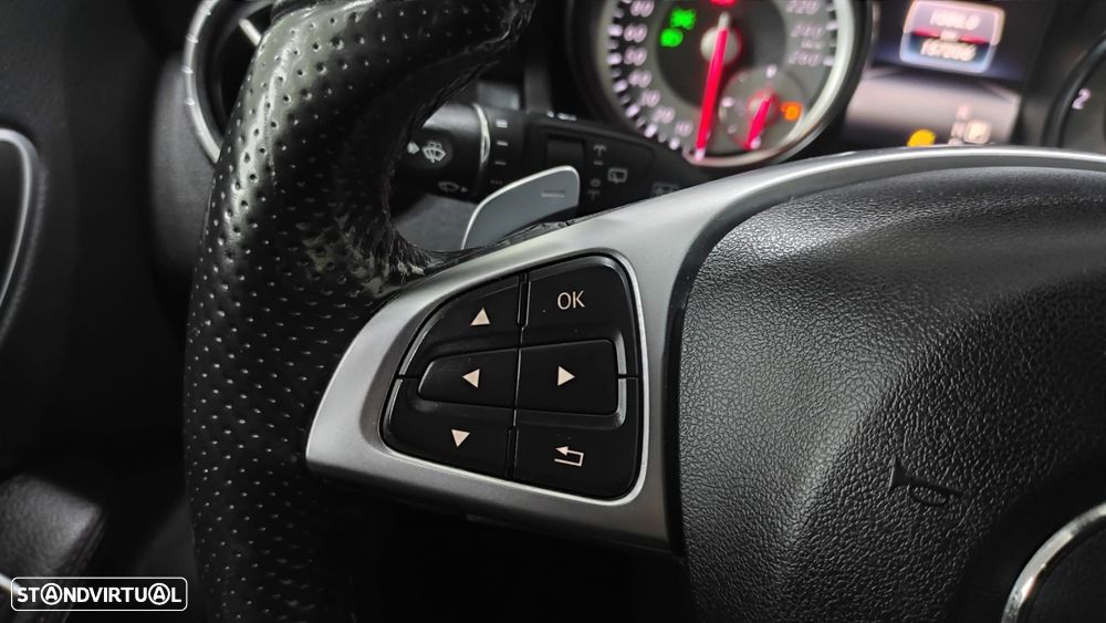 Mercedes-Benz CLA 200 d Shooting Brake AMG Line Aut. - 44