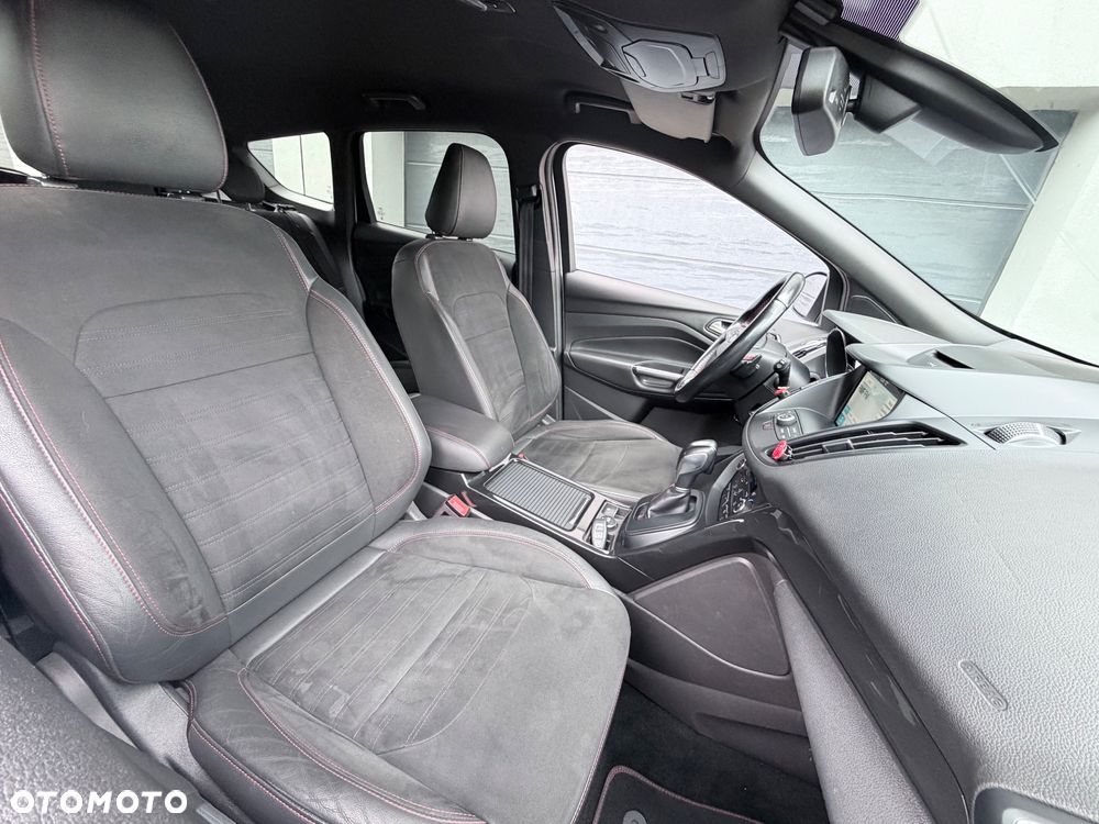 Ford Kuga 2.0 TDCi AWD ST-Line - 14