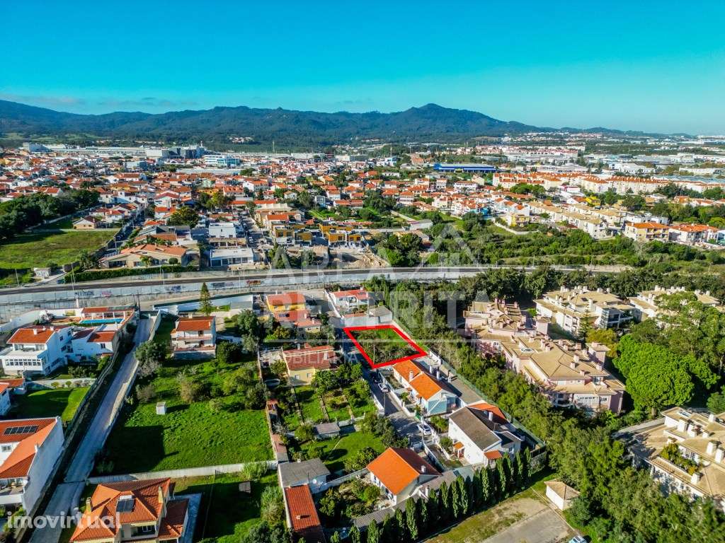 Terreno de 545 m² em Cascais (Alcabideche) - Grande imagem: 3/13