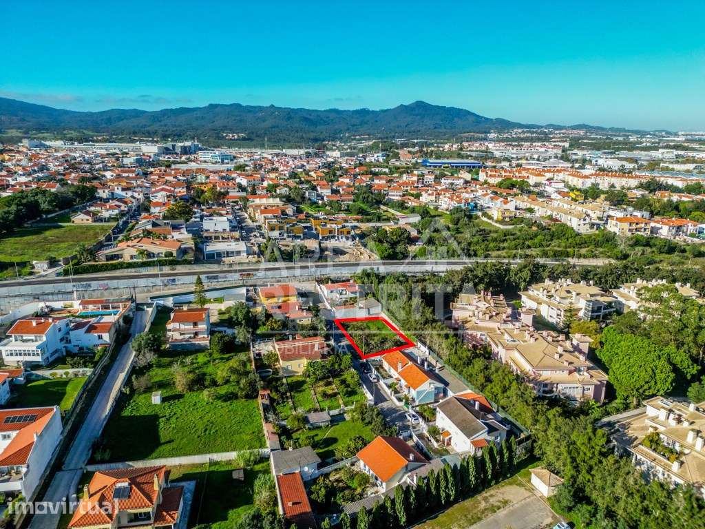 Terreno de 545 m² em Cascais (Alcabideche) - Grande imagem: 3/13
