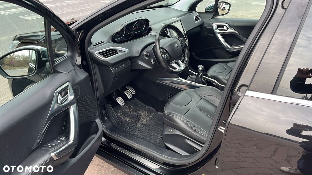 Peugeot 2008 e-HDi FAP 92 STOP & START Allure - 12