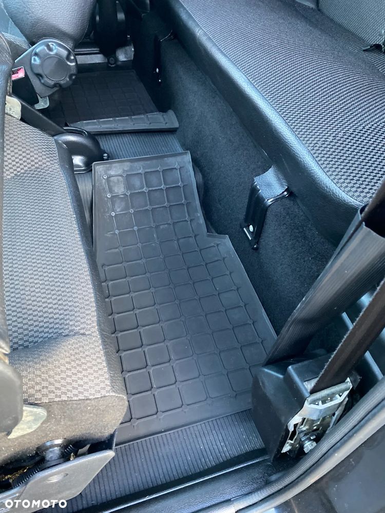 Lada Niva 1.7i (abs) EU5 - 38