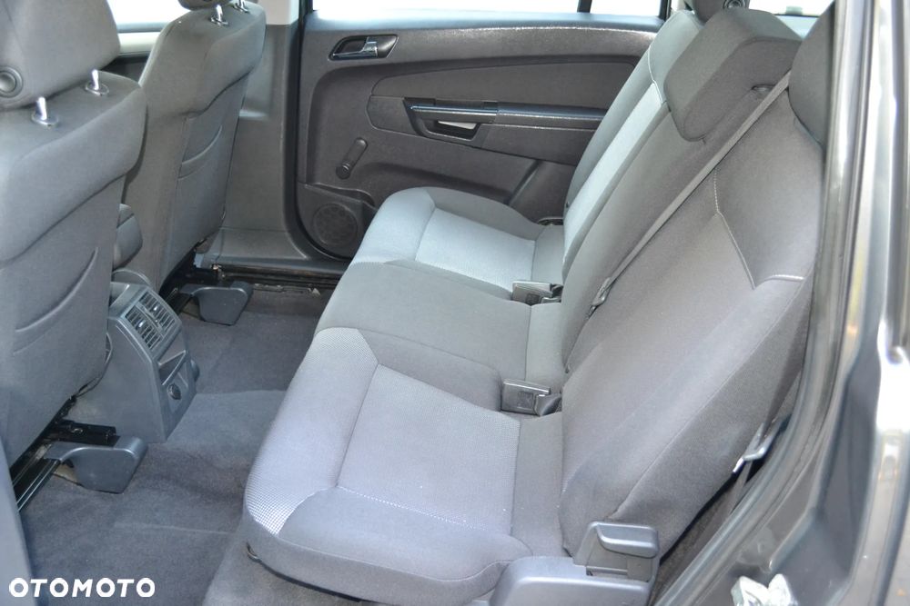 Opel Zafira - 20