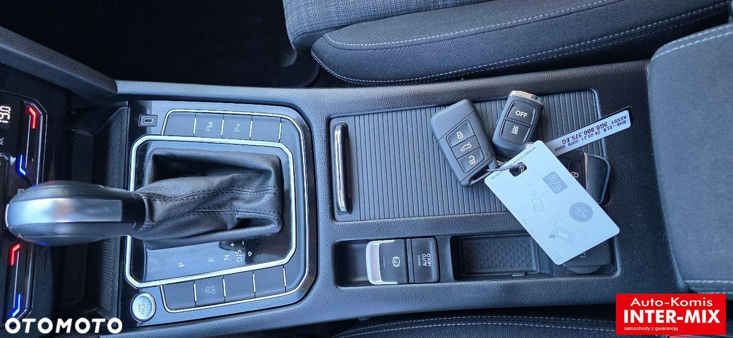 Volkswagen Passat - 15