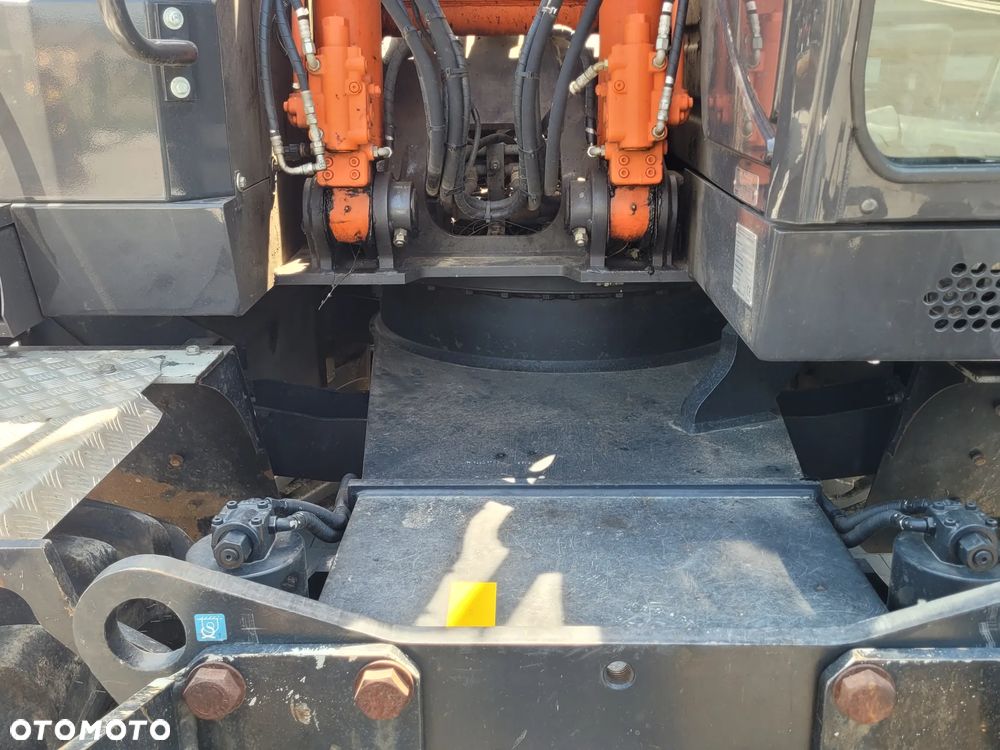 Hitachi ZX145W / ROTOTILT ze szczypcami / przyczepa / - 9