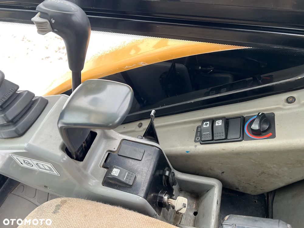 Caterpillar 302.5C * Minikoparka CAT 302.5 * 3 Tony * Długie Ramie * Stan Bardzo Dobry * - 20