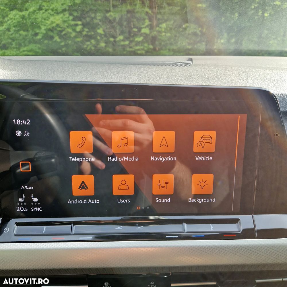 Volkswagen Golf - 12