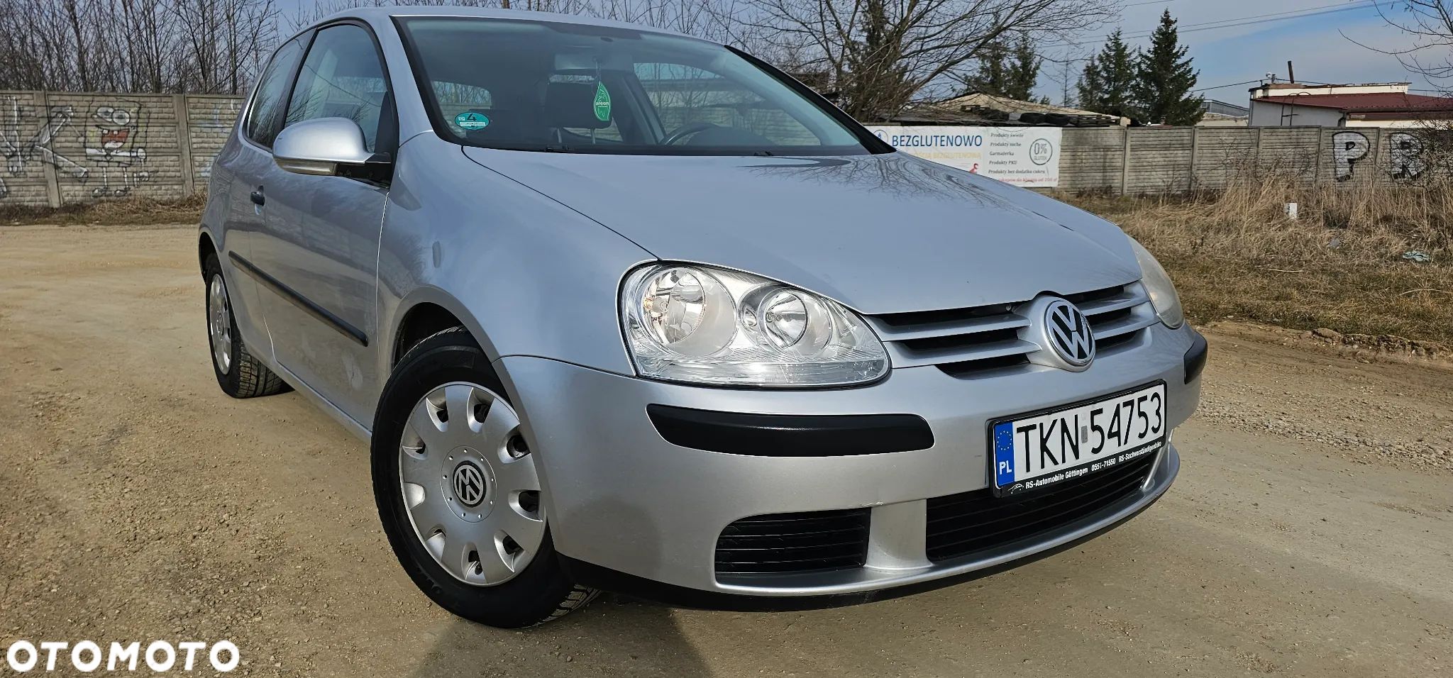 Volkswagen Golf - 1