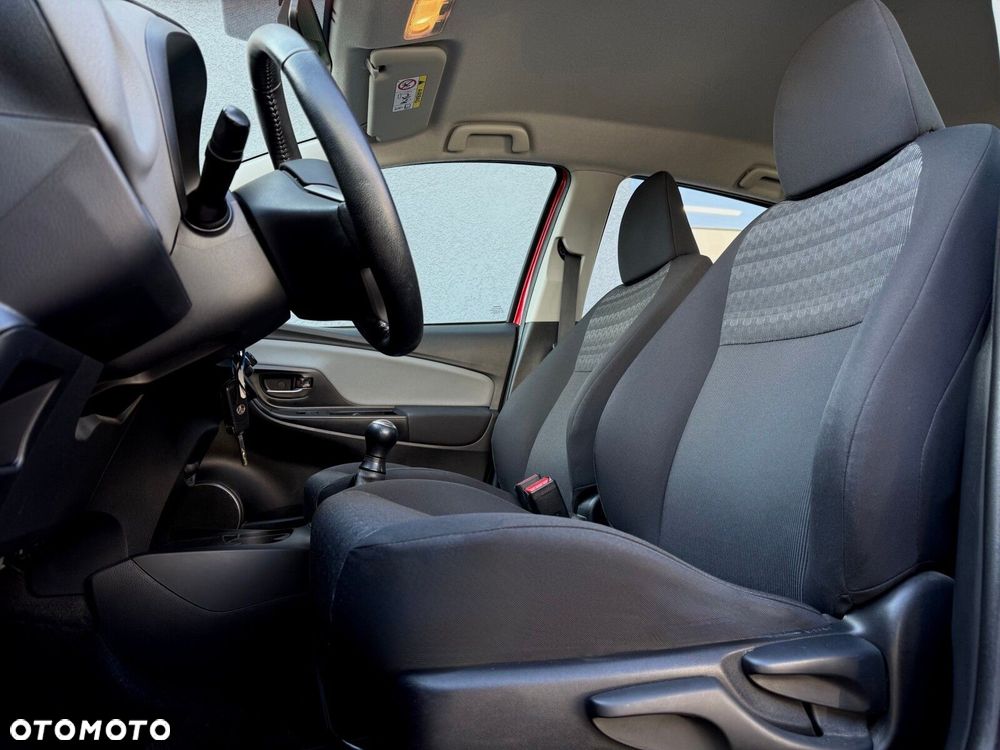 Toyota Yaris 1.0 Premium EU6 - 10