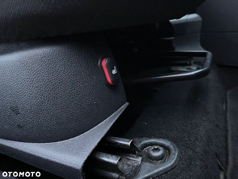 Ford Fiesta - 23