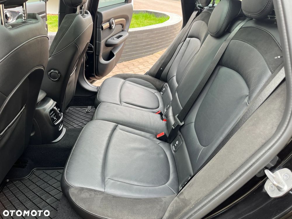 MINI John Cooper Works ALL4 sport - 21