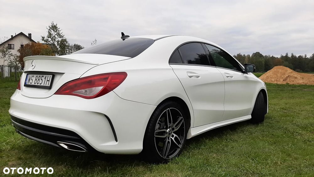 Mercedes-Benz CLA 250 7G-DCT AMG Line - 15