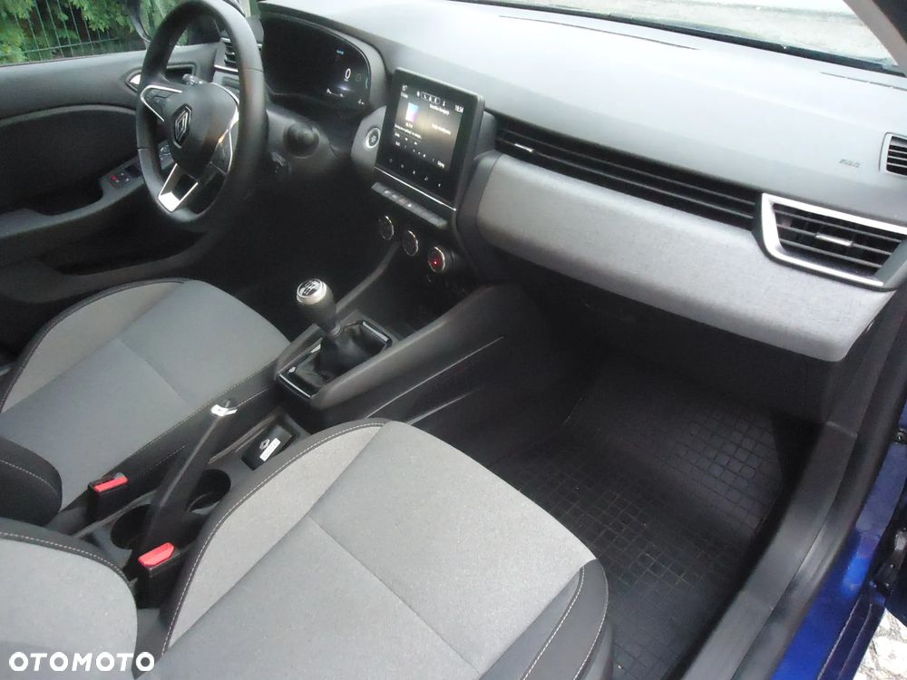 Renault Clio - 19