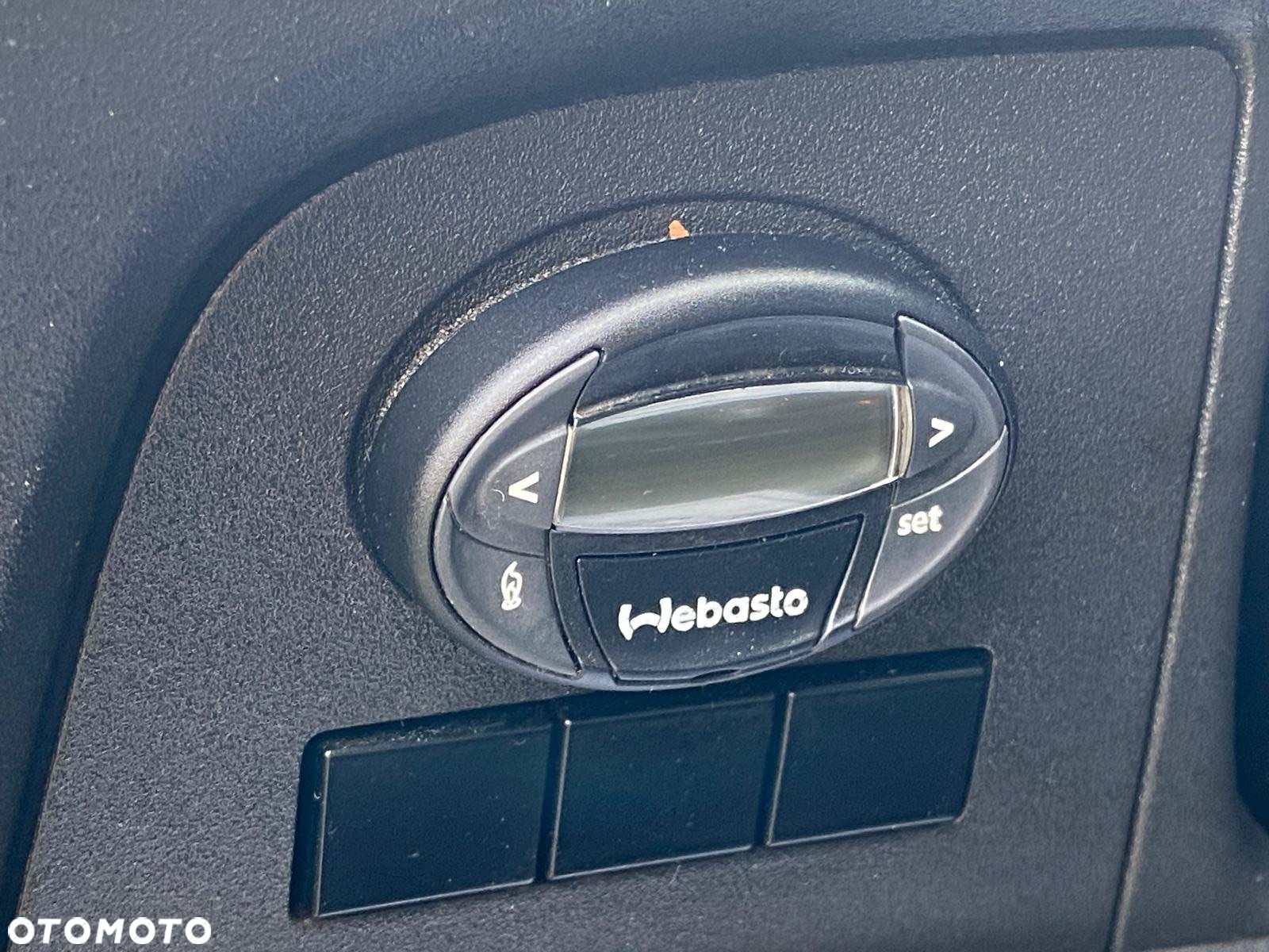 Iveco DAILY 35-160 HI-MATIC CHŁODNIA 8EP THERMO KING V300 MAX WINDA ZEPRO - 36