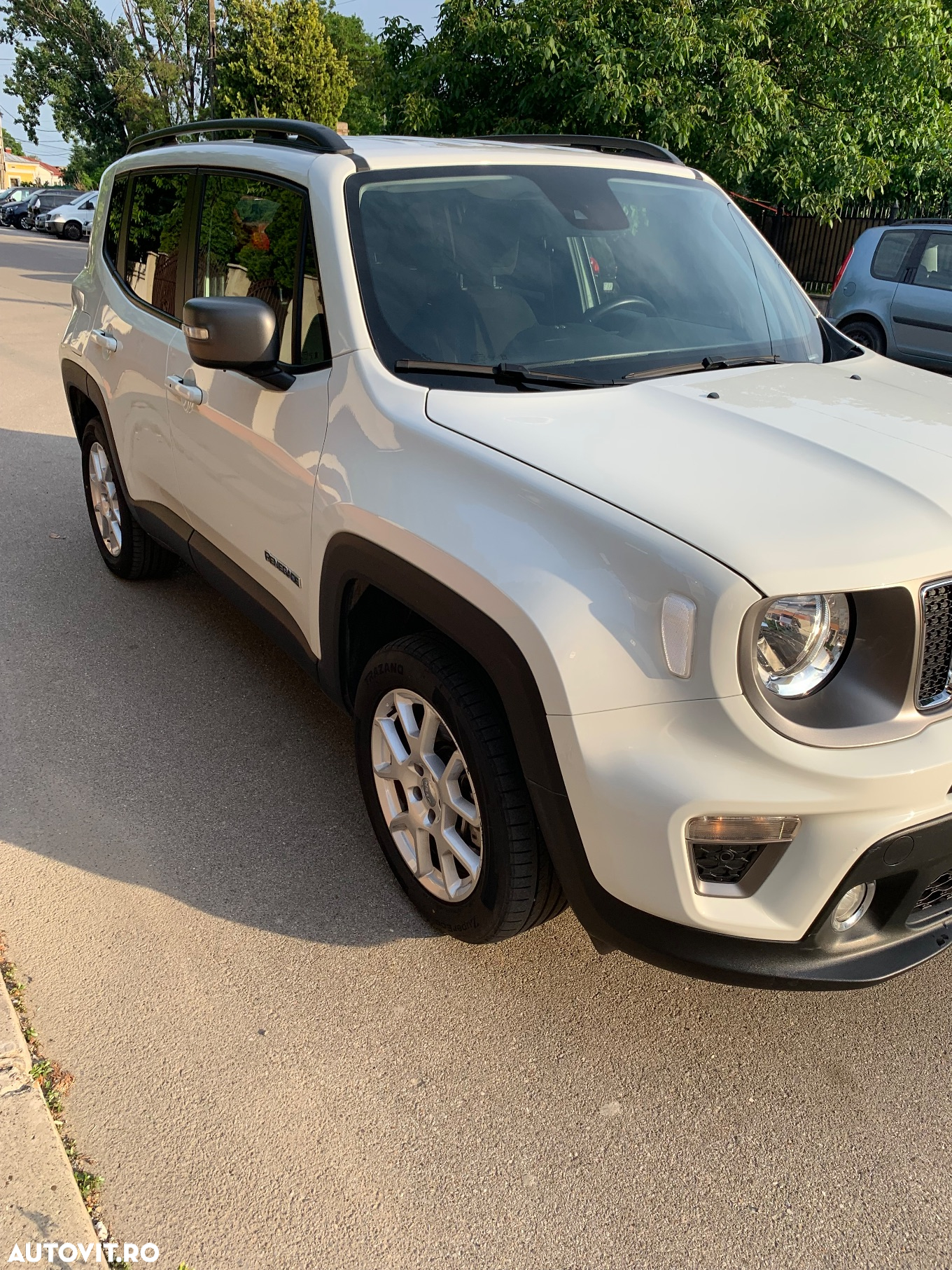 Jeep Renegade 1.3 T-GDI 4xe PLUG-IN Hybrid Automatik Summit - 37
