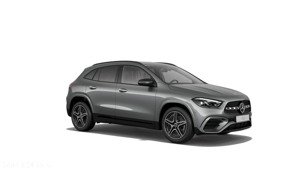 Mercedes-Benz GLA - 4