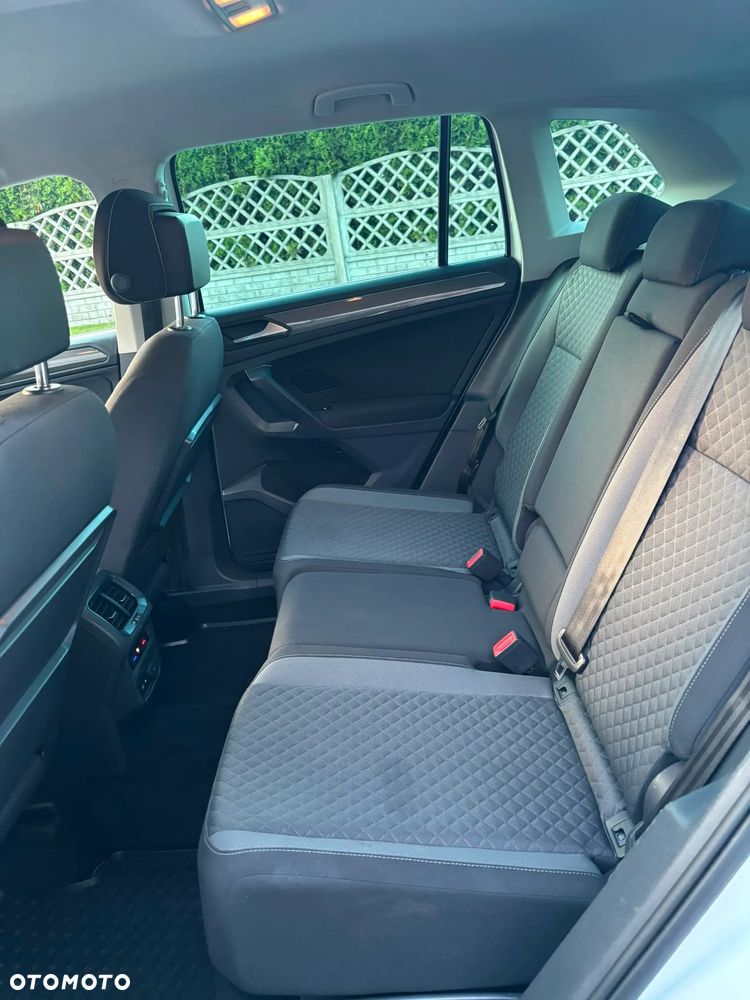 Volkswagen Tiguan - 14