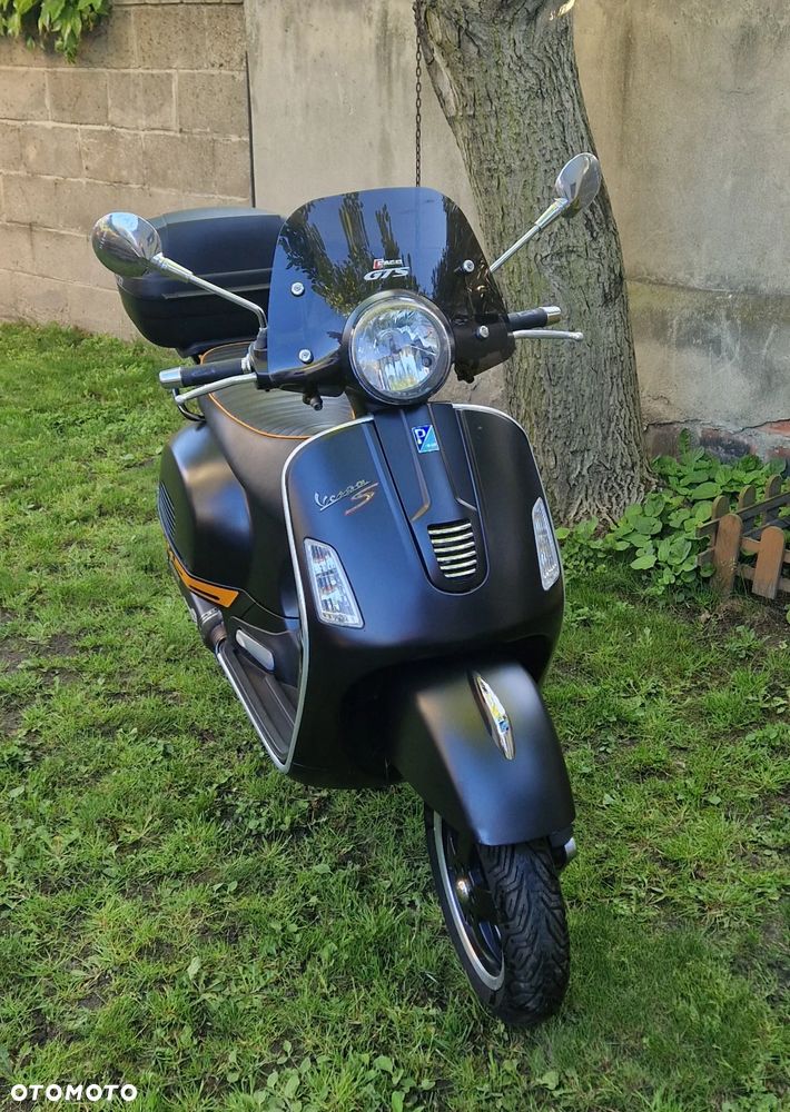 Piaggio Vespa - 4