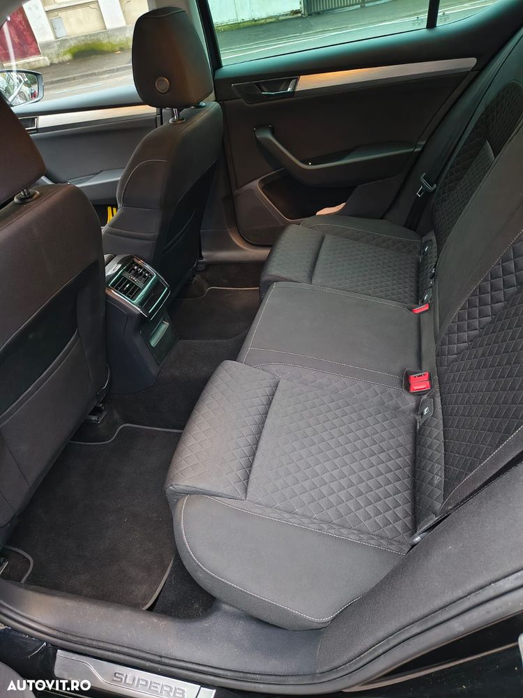 Skoda Superb 2.0 TDI DSG Ambition - 9