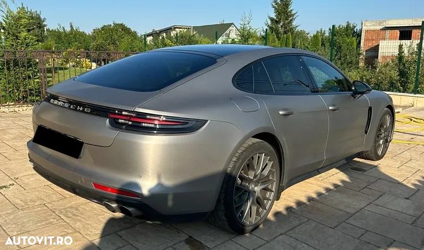 Porsche Panamera 4S - 7