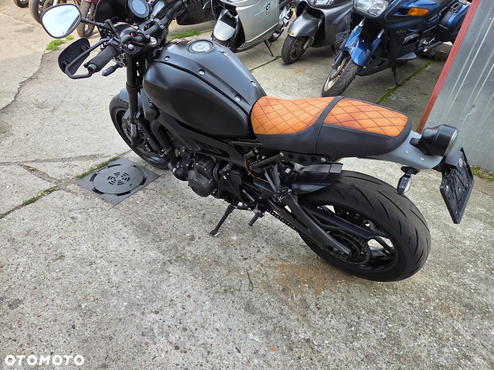 Yamaha XSR - 6