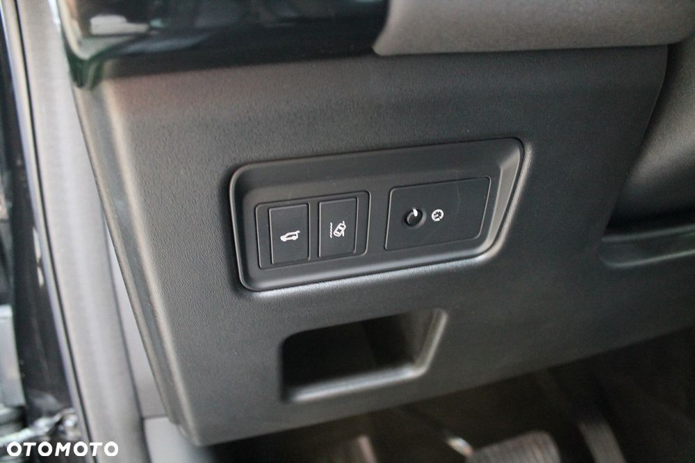 Land Rover Discovery 3.0 Td6 SkyView Edition - 33