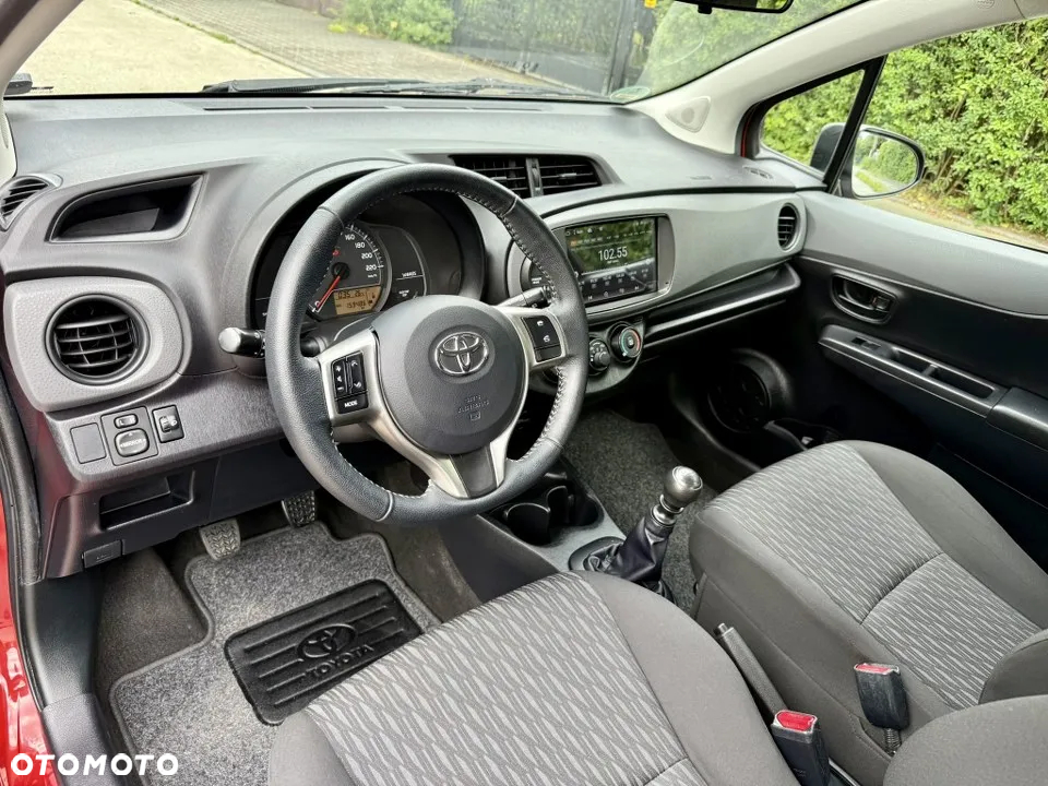 Toyota Yaris 1.33 Premium EU6 - 15
