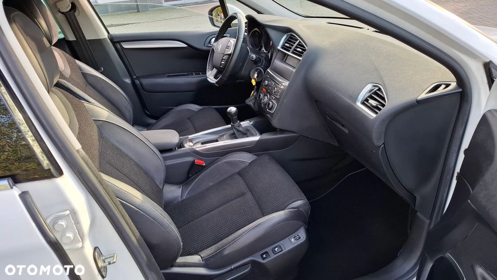 Citroën C4 1.6 VTi Exclusive - 11