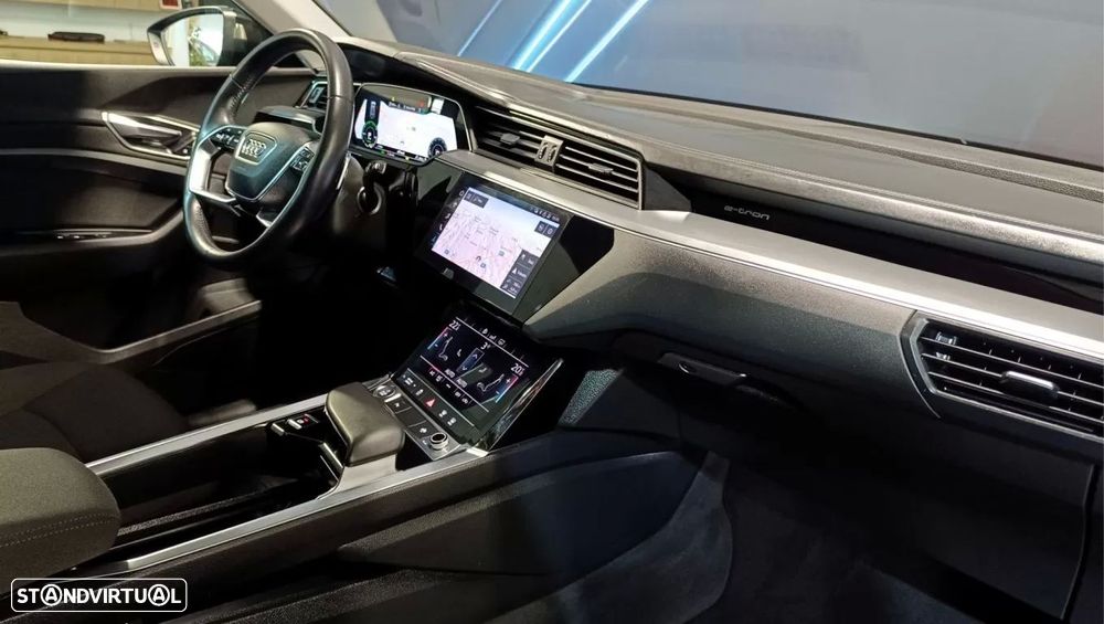 Audi e-tron 55 quattro Advanced - 51