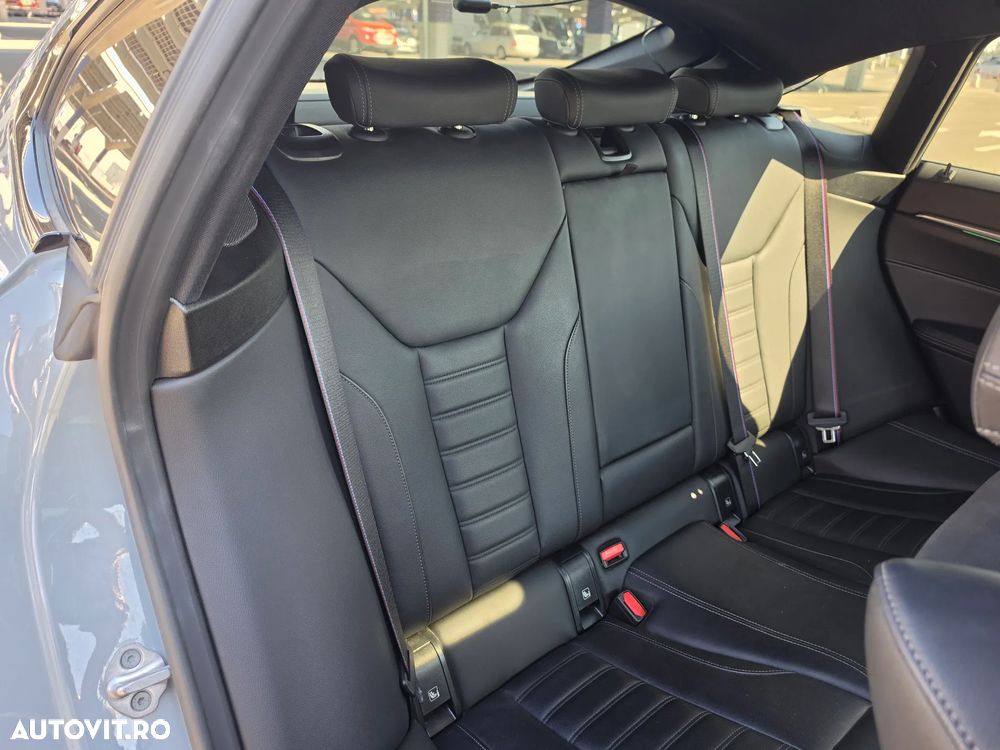 BMW M4 M440i xDrive AT MHEV - 17