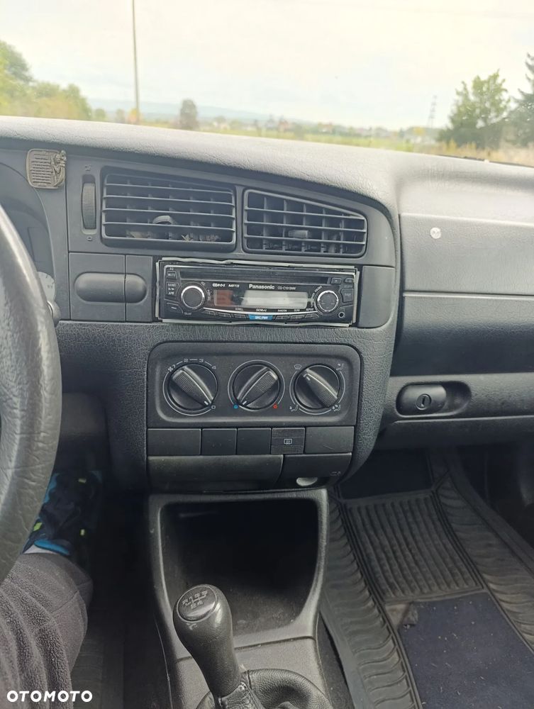 Volkswagen Golf 1.9 TDI - 14