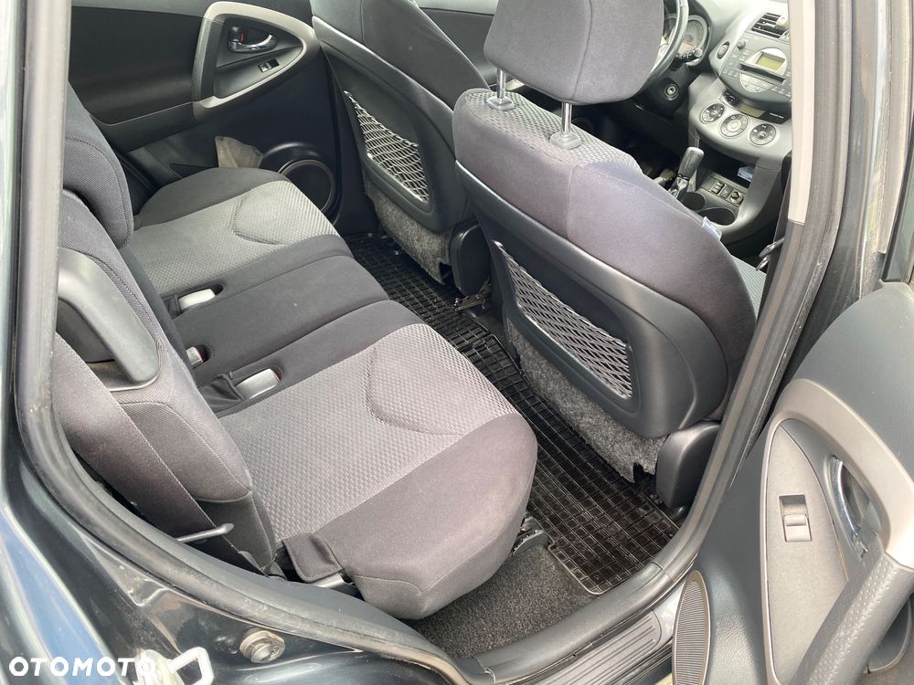 Toyota RAV4 4x4 Sol - 16