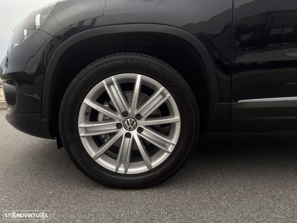 VW Tiguan 2.0 TDi Sport BlueMotion - 17