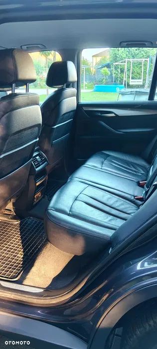 BMW X5 xDrive25d - 8