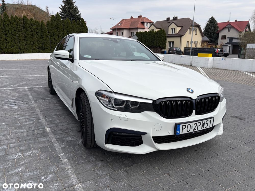 BMW Seria 5 518d M Sport - 4