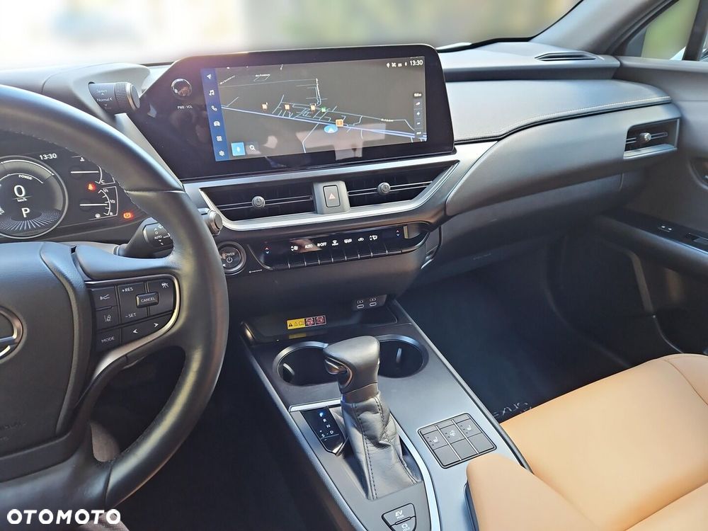 Lexus UX 250h GPF F Sport Design 2WD - 13