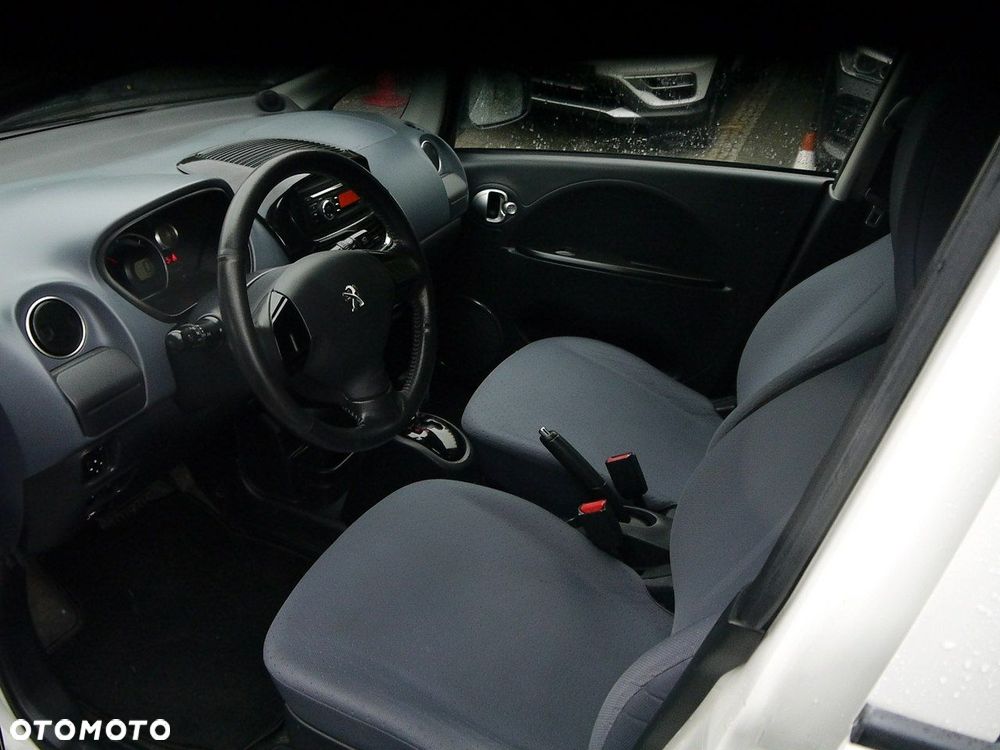 Peugeot iOn - 22